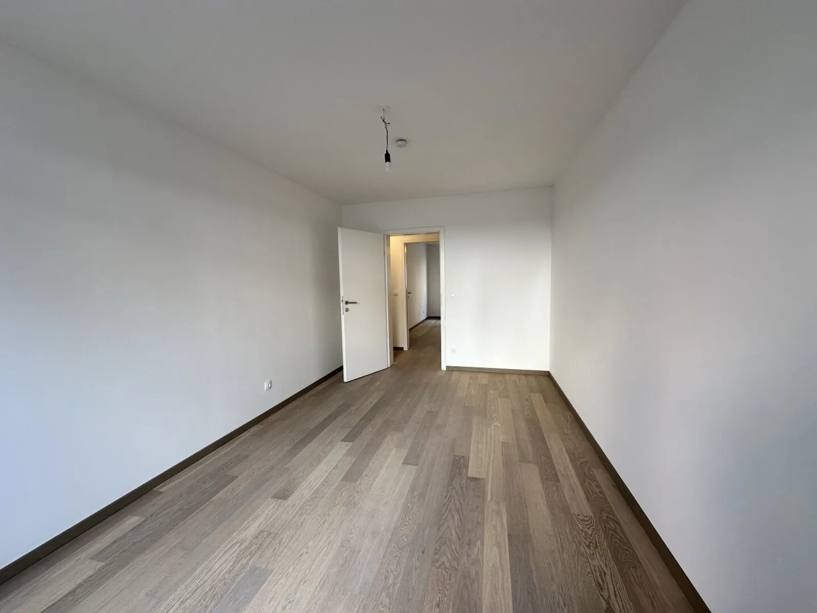 Airbnb Möglichkeit - Neubau - Gartenwohnung am Kutschkermarkt - Garagenstellplatz optional - 6/8