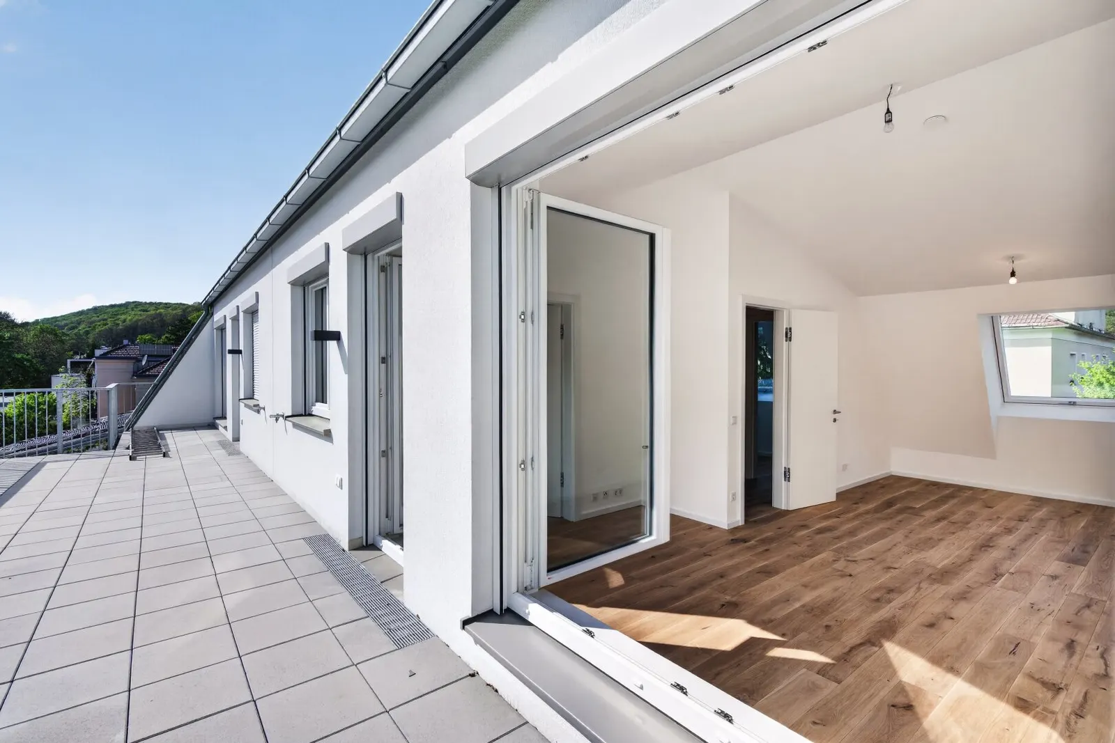 Grün, Großzügig, Gehoben - 4-Schlafzimmer-Traum mit Wald-Panorama - 8/8