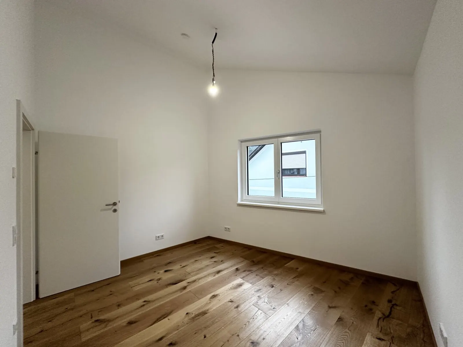 Neubau-Reihenhäuser in Markt Piesting - nur 35 Min. von Wien - 6/8