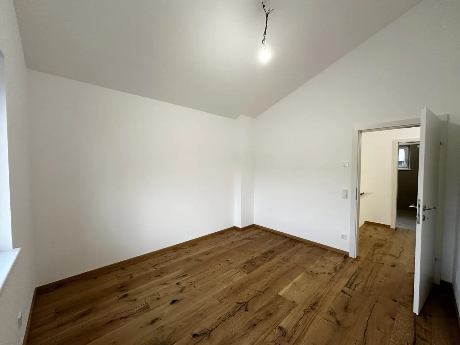 Neubau-Reihenhäuser in Markt Piesting - nur 35 Min. von Wien - 7/8