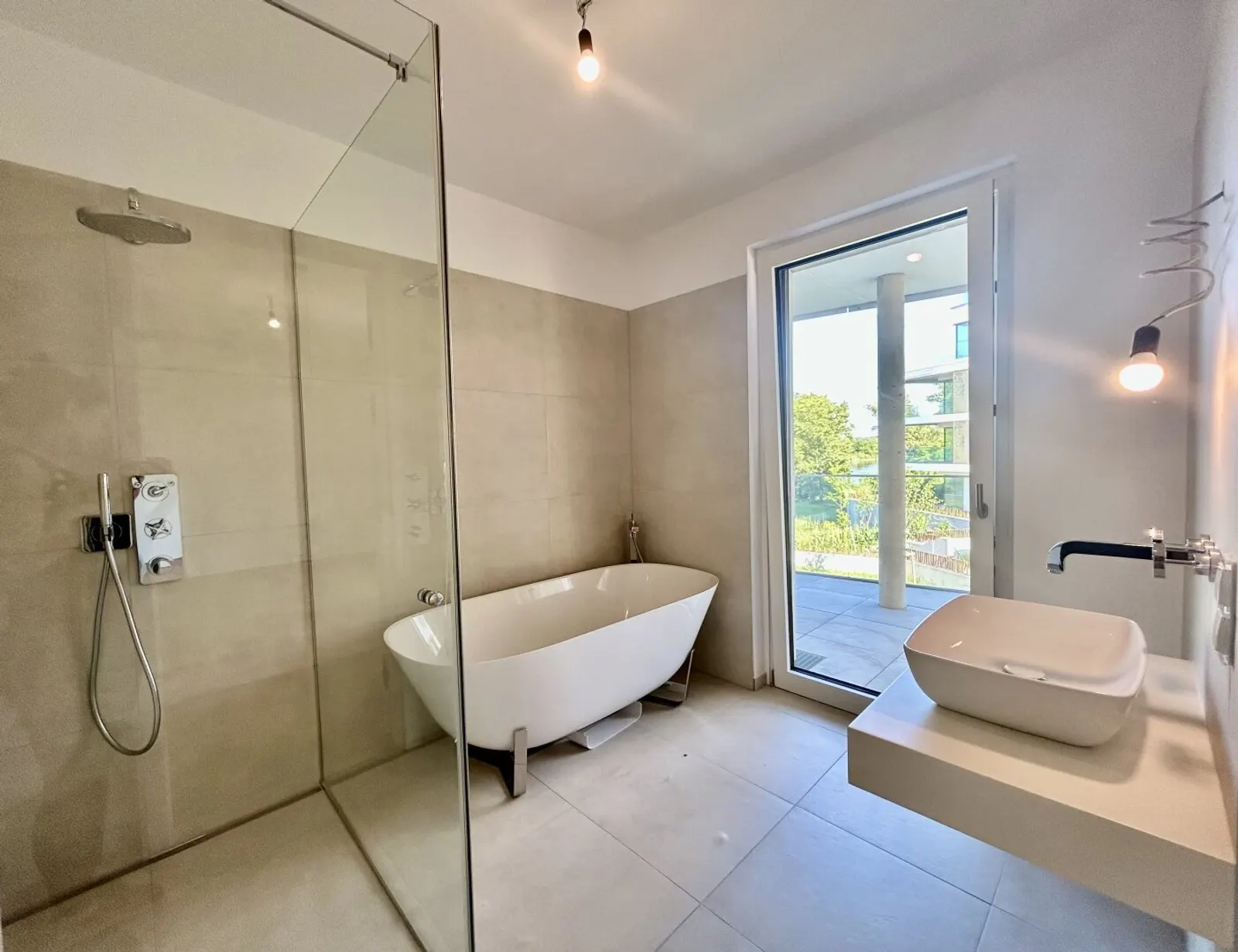 Exklusives Wohnen am Wasser: Ihr neues Zuhause am Kuchelauer Hafen - 7/8