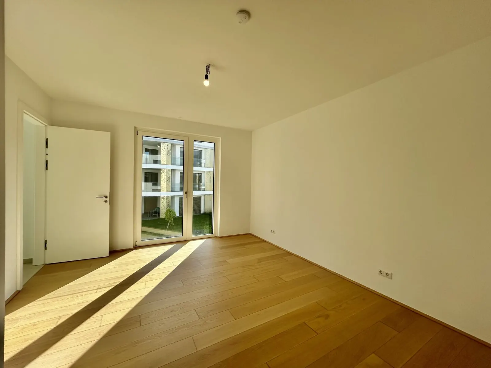 Exklusives Wohnen am Wasser: Ihr neues Zuhause am Kuchelauer Hafen - 8/8