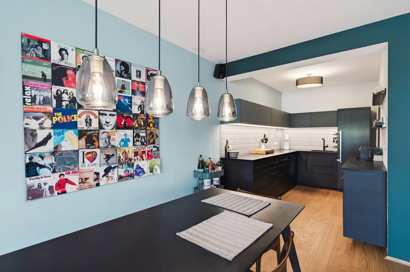 Moderne 5-Zimmer-Wohnung mit Garten, Outdoorbereich und Stellplatz - 7/8