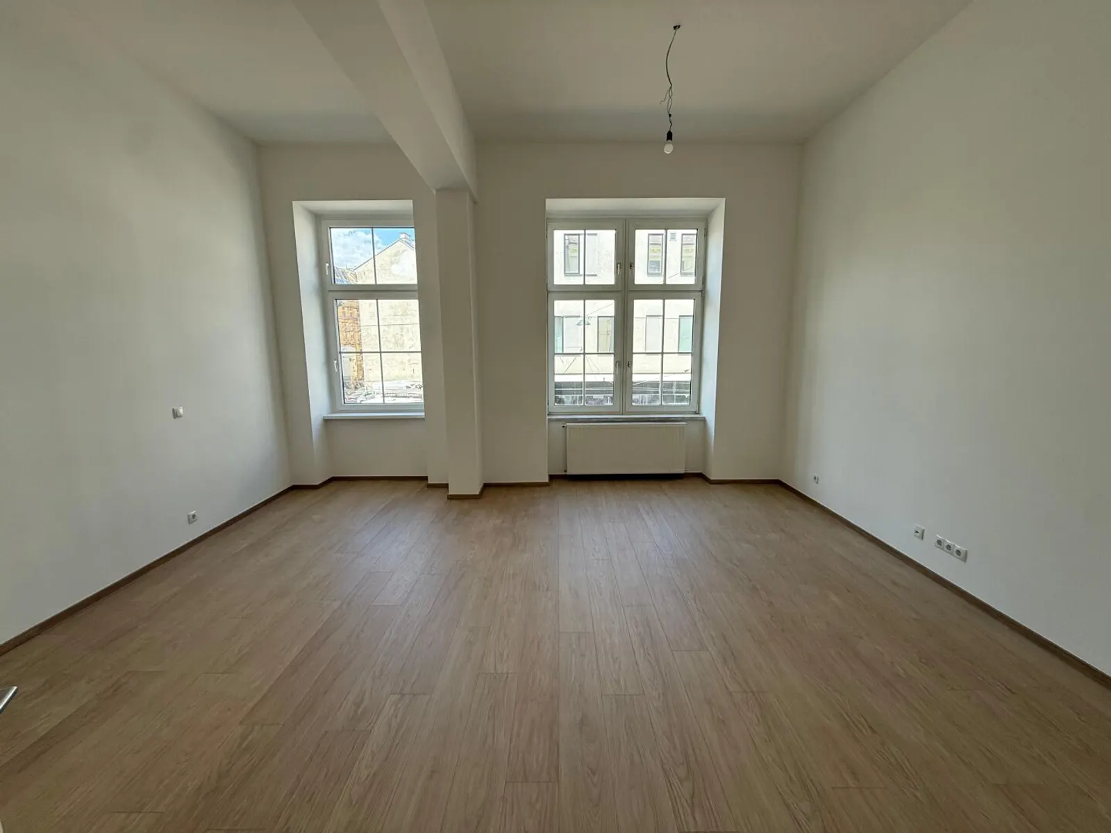 Großzügige 4-Zimmer-Altbauwohnung | 134 m² | Erstklassig saniert | U6-Nähe - 8/8